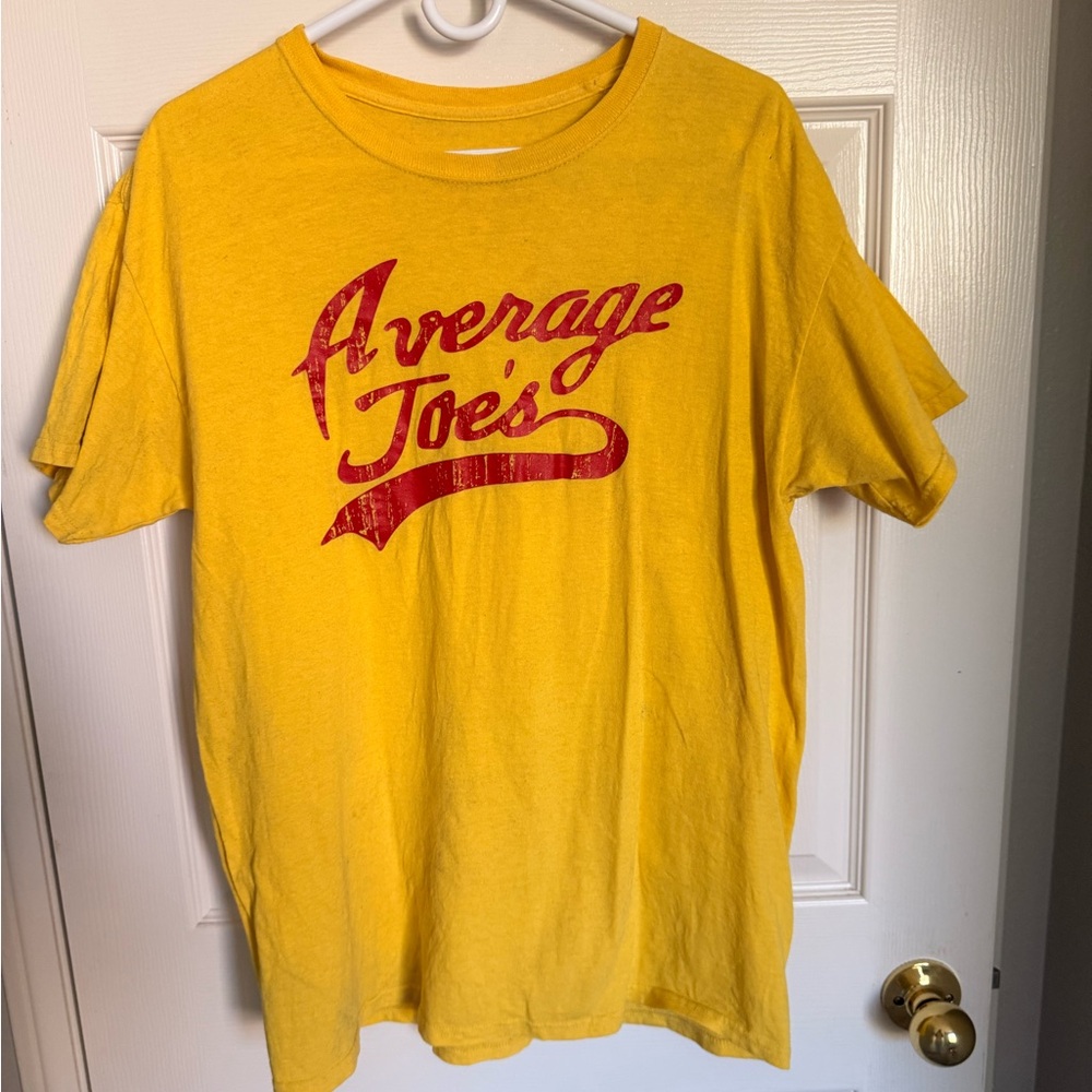 💛 Vintage-Style “Average Joe’s” T-Shirt (Dodgeball‎ Movie Tee)